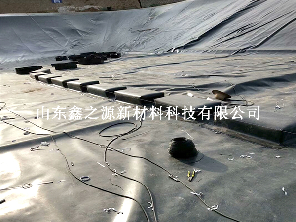 魚塘養(yǎng)殖防滲膜鋪設(shè)：創(chuàng)新施工，高效防滲的綠色養(yǎng)殖新篇章